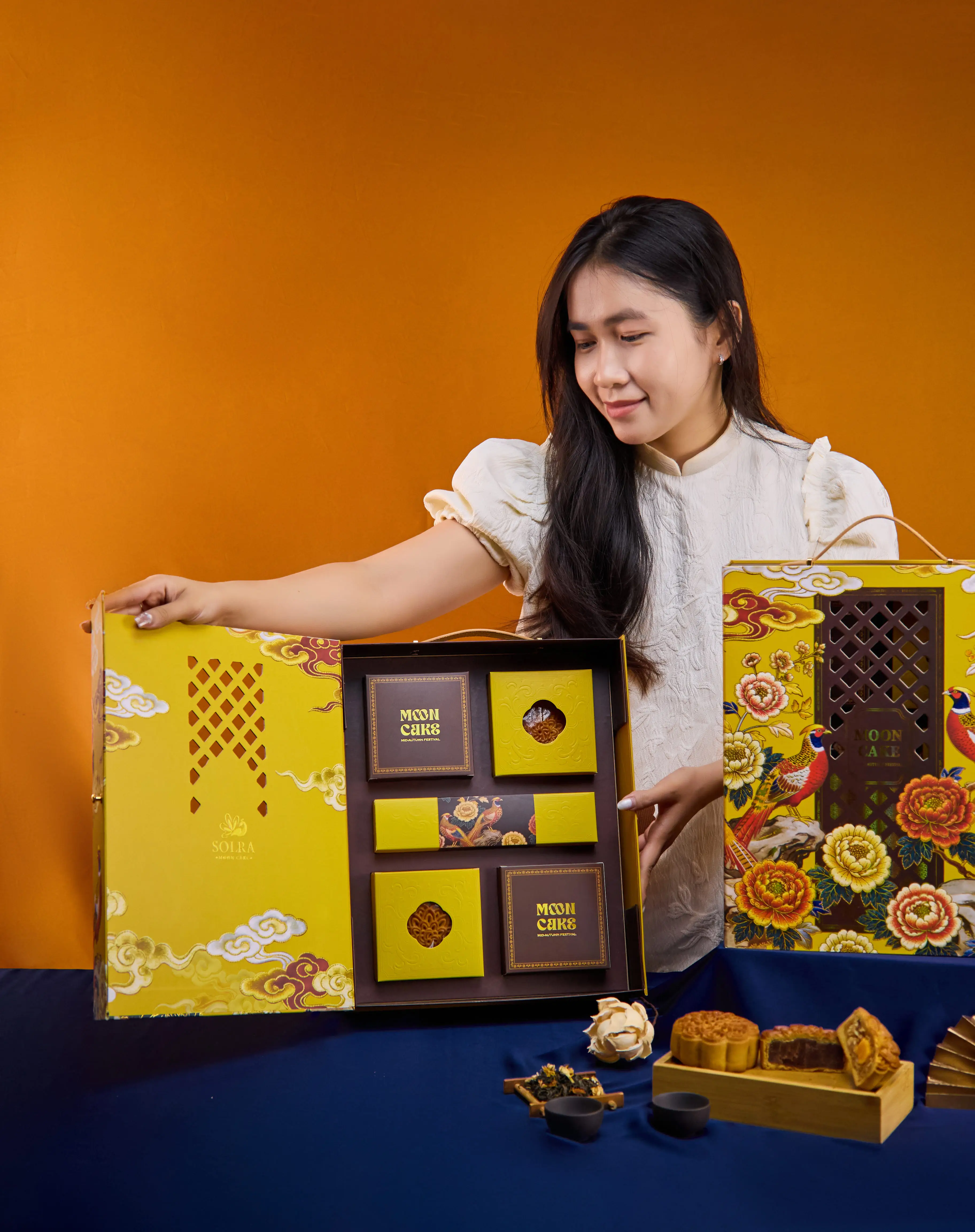 Bộ mẫu thử bánh Trung thu Solra Gift: hộp bánh và hộp vỏ
