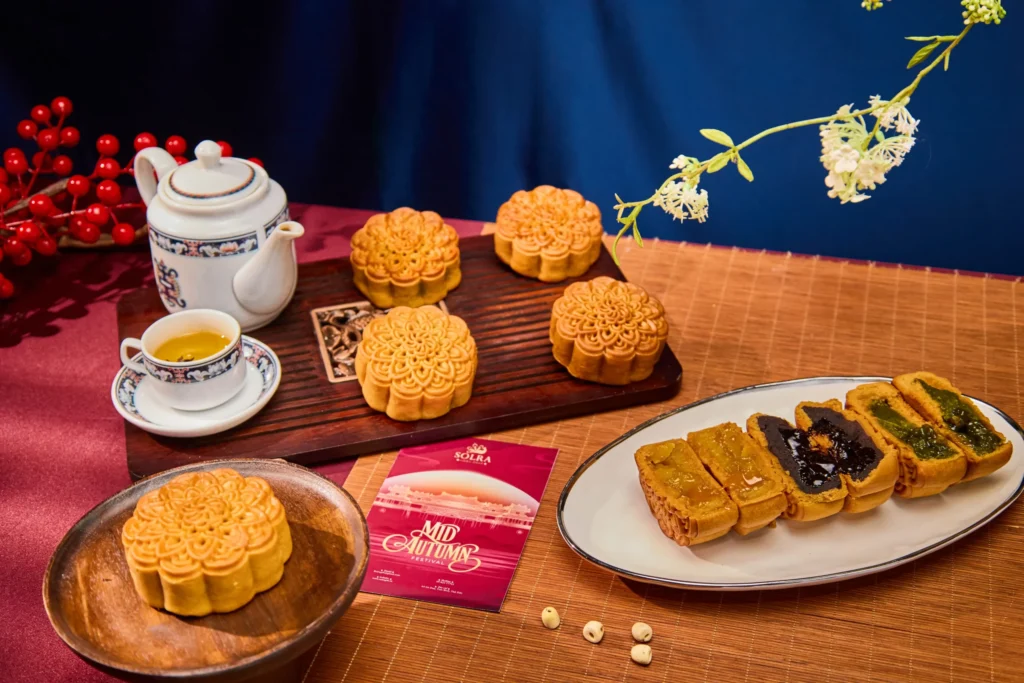 Hộp quà Trung thu doanh nghiệp SOLRA - mẫu 10